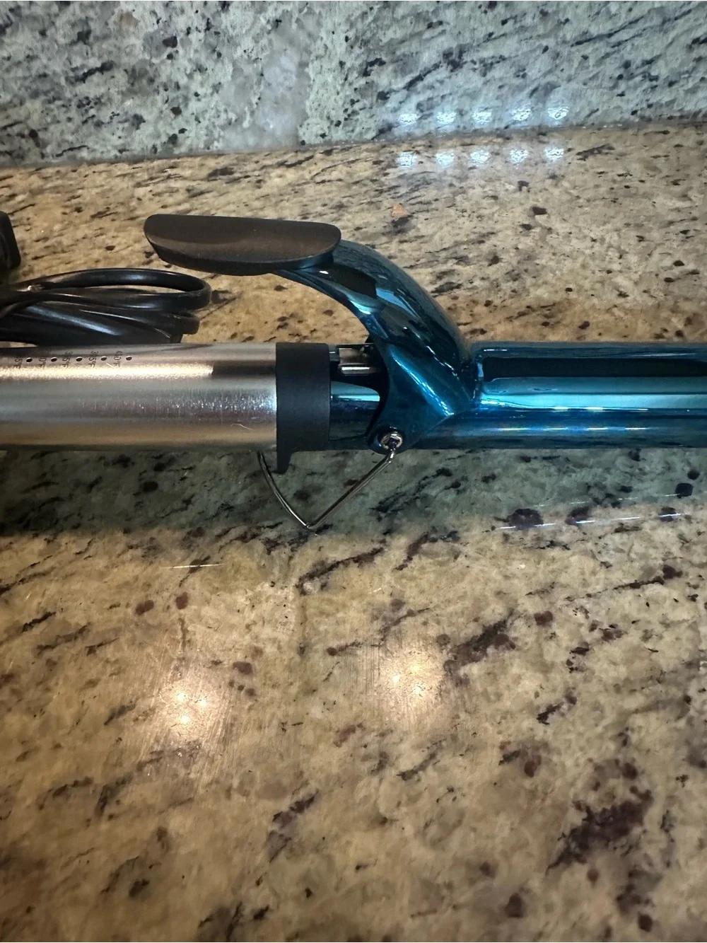 Babyliss  Pro nano titanium  1.25”  XL Curling Iron